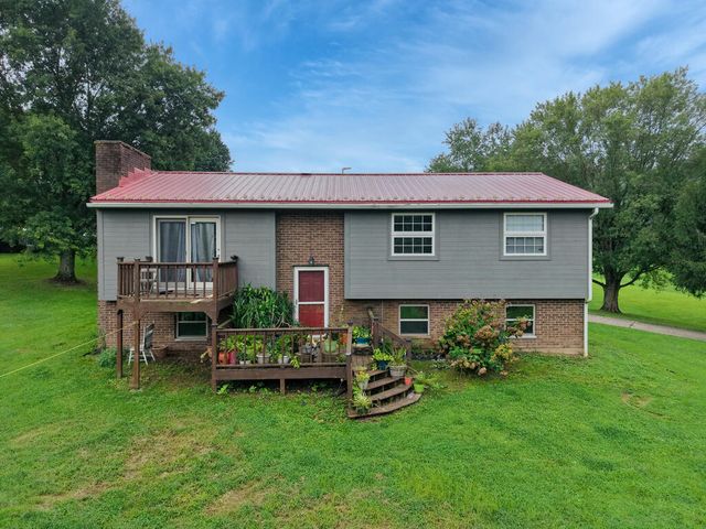 1984 Hebron Road, Saint Marys, WV 26170