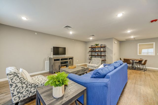 626 Shepard School Rd #205, Zebulon, NC 27597