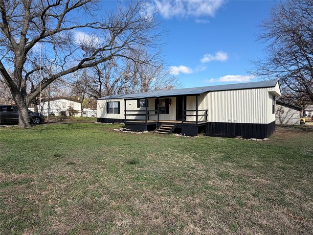3601 Hedge Row St, Granbury, TX 76048