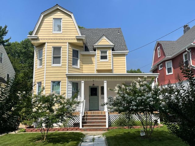 56 Orchard St, Bloomfield, NJ 07003
