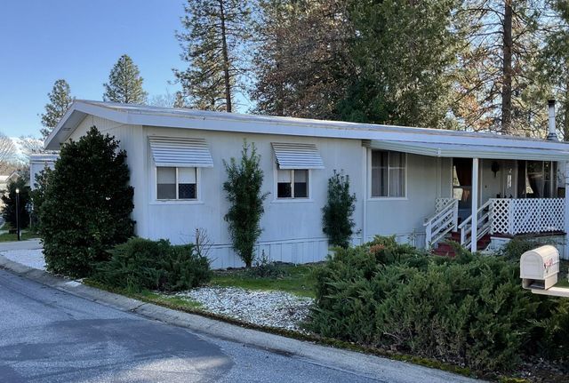10235 Forest Springs Dr, Grass Valley, CA 95949