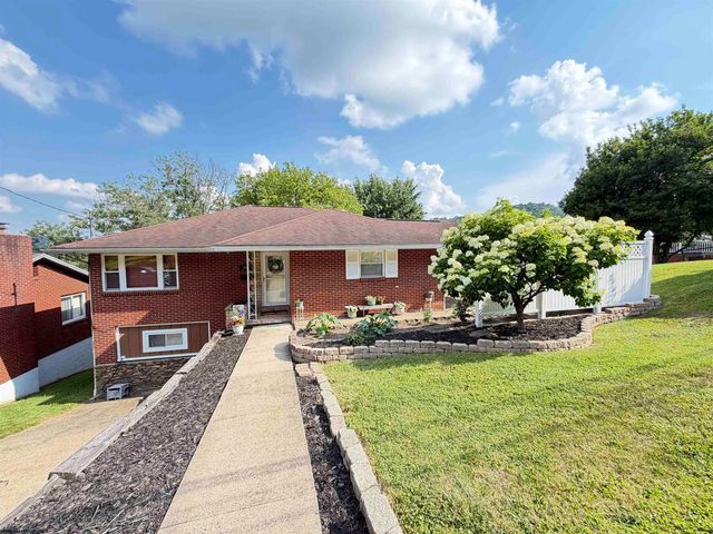 205 Paula Blvd, Clarksburg, WV 26301