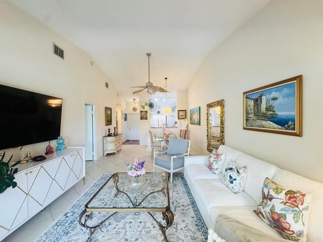 3815 Lace Vine Lane, Boynton Beach, FL 33436
