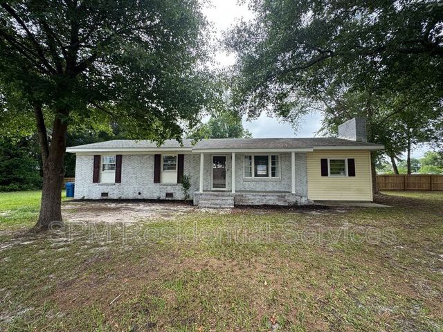 331 Forest Park Rd, Wilmington, NC 28409