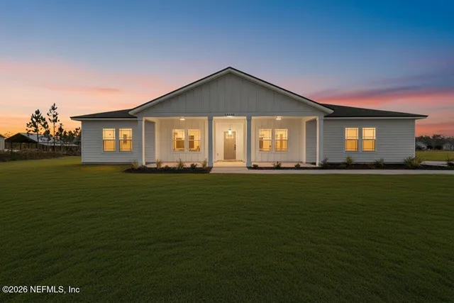 10993 N RUNWAY Circle, Saint Mary, FL 32040