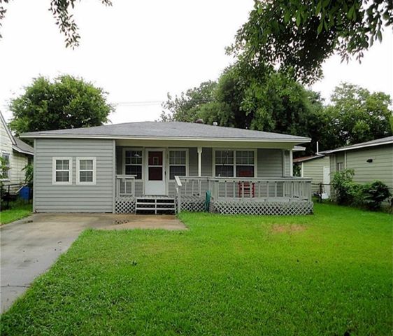 36 18th Ave N, Texas City, TX 77590