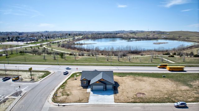 601 Chase Ct, Gillette, WY 82716