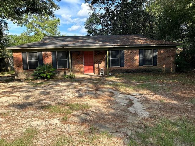 1108 Middle Ring Rd, Mobile, AL 36608