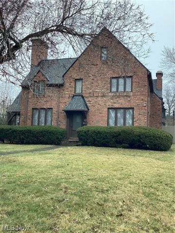 17707 Chagrin Blvd, Shaker Heights, OH 44122