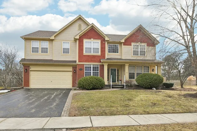 7421 Prescott Ln, Gurnee, IL 60031