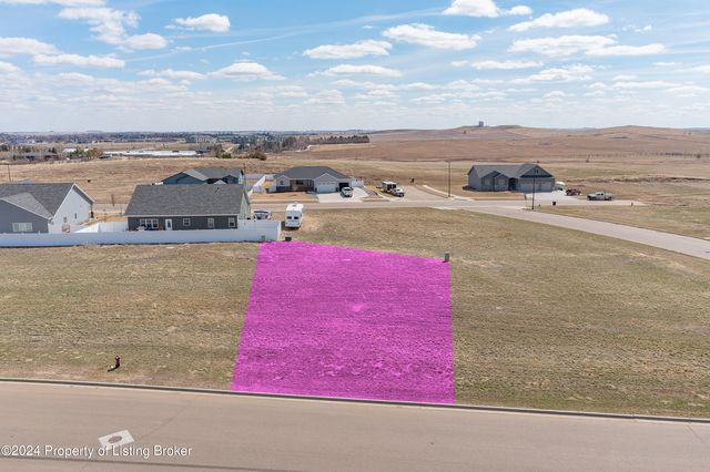 Lot 2 Wahl St, Dickinson, ND 58601