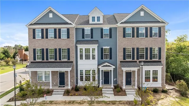 218 Freeman Dr, Hampton, VA 23666