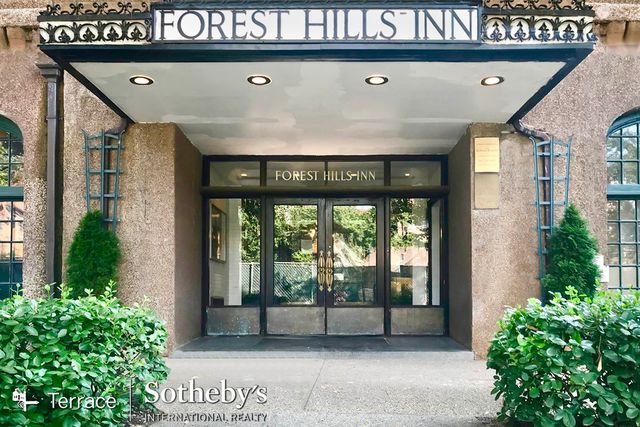 1 Station Sq #409, Forest Hills, NY 11375