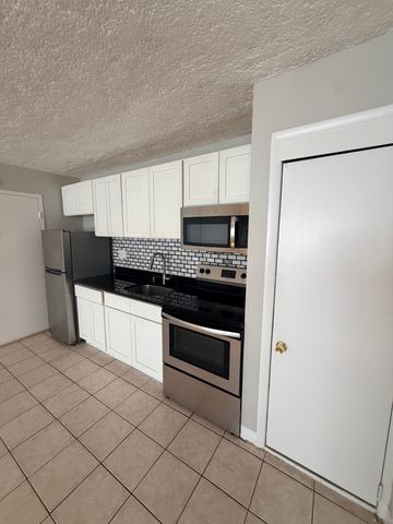 31 Austin St #7C, New Haven, CT 06515