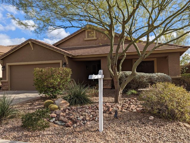 4415 W  Kenai Dr, New River, AZ 85087
