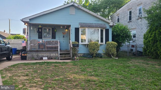 878 Market St, Gloucester City, NJ 08030