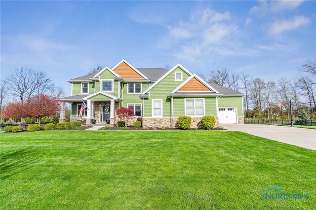 5833 Watermill Ct, Monclova, OH 43542