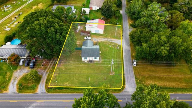 605 Law Dr SE, Dalton, GA 30721
