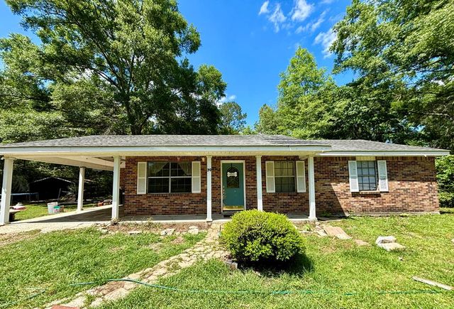 34 Justin Rd, Carriere, MS 39426
