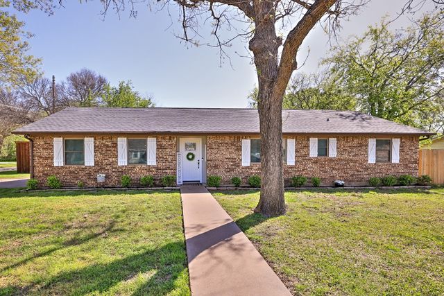 1503 Stanwood Ave, Cleburne, TX 76033