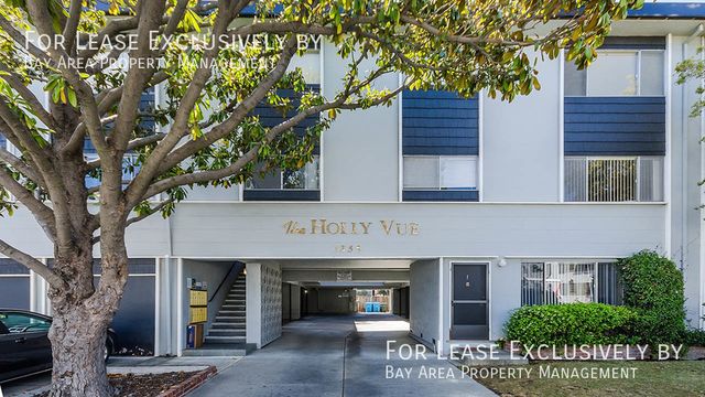 1235 Holly St   #12, San Carlos, CA 94070