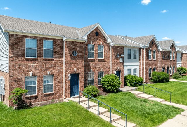 8602 Westown Pkwy #14-1403, West Des Moines, IA 50266