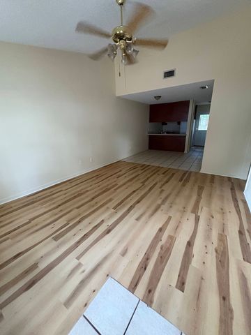 1639 Mitchell St #G, Bainbridge, GA 39819