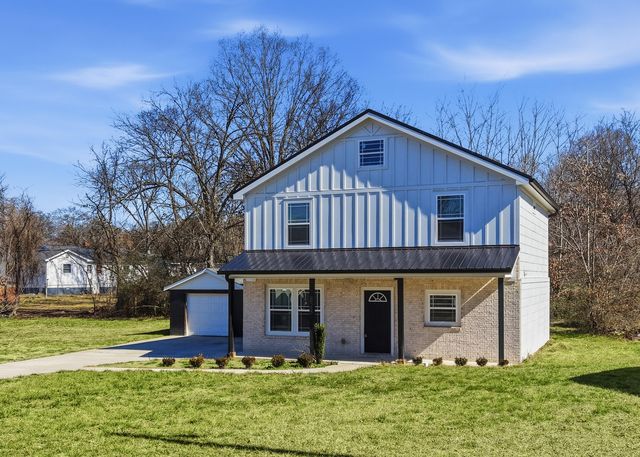 828 Henderson Ave, Rossville, GA 30741