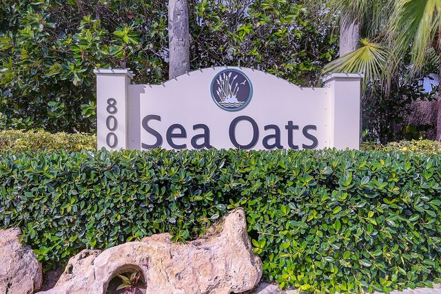303 Sea Oats Dr #D, Juno Beach, FL 33408