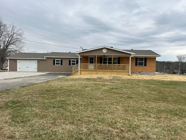 166 Hatton Creek Rd, Stanton, KY 40380