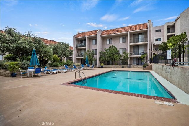 1401 Valley View Rd #225, Glendale, CA 91202