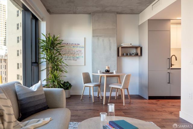 960 Market St #806, San Francisco, CA 94102
