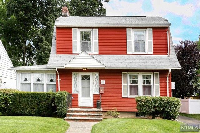 217 Monmouth Ave, New Milford, NJ 07646