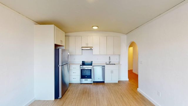 1292 20th Ave #205, San Francisco, CA 94122