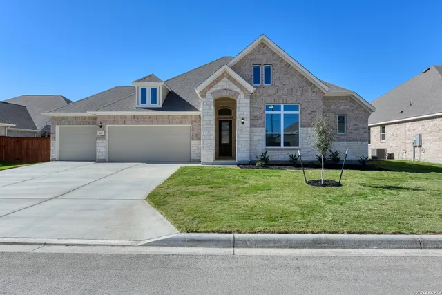 139 Annette Drive, Castroville, TX 78009