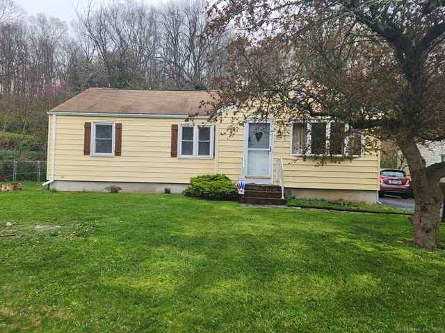 64 Dominican Rd, Branford, CT 06405