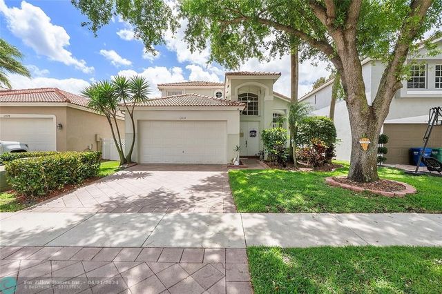12334 NW 54th Ct, Coral Springs, FL 33076