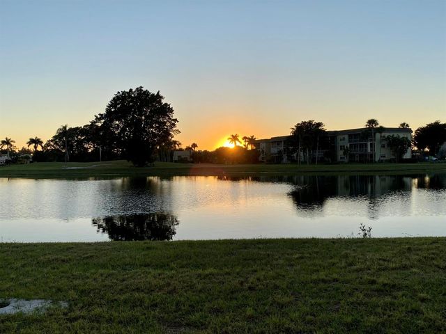 4272 Deste Ct #101, Lake Worth, FL 33467
