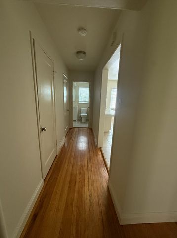 847-853 Vermont St #C, Oakland, CA 94610