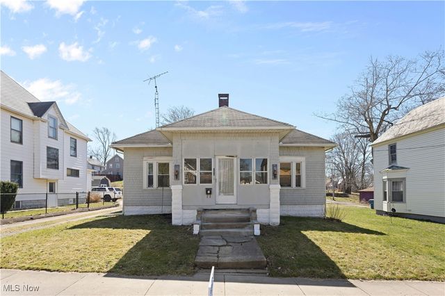 251 E  6th St, Salem, OH 44460