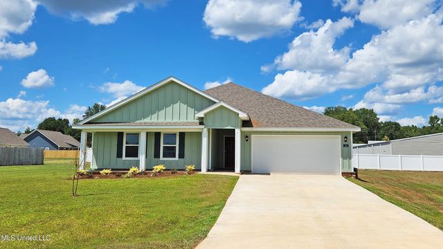 142 Mulberry Dr   #32, Lucedale, MS 39452