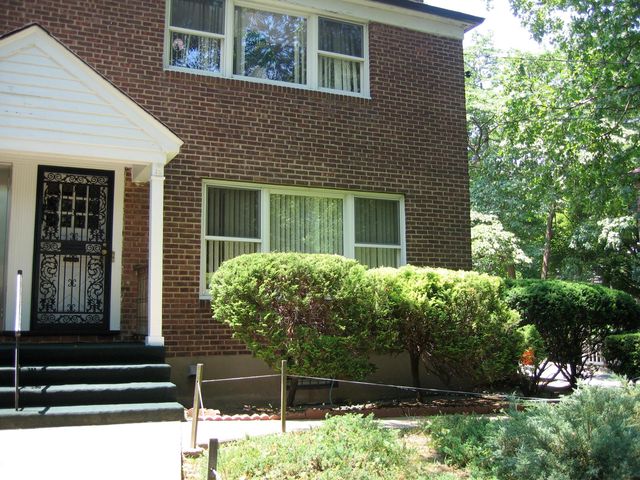 18 Linden St   #A, Great Neck, NY 11021