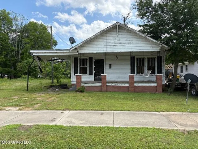 1201-7 Strong Ave, Greenwood, MS 38930
