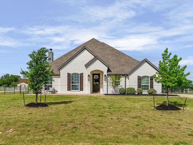 1515 Horseshoe Ct, Justin, TX 76247