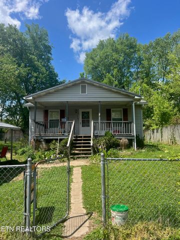 1603 Berry Rd, Knoxville, TN 37920
