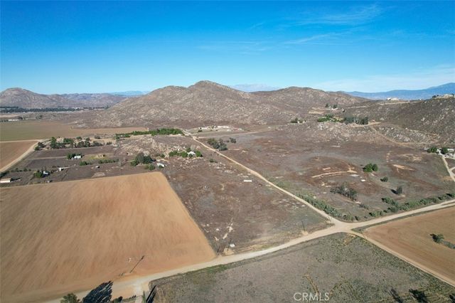 31700 Holland Rd, Winchester, CA 92596