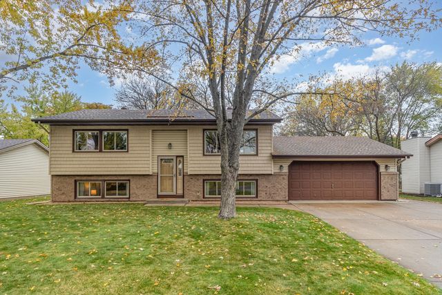 11734 Marigold St NW, Coon Rapids, MN 55433
