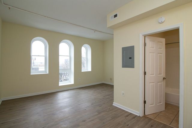 1512 W  Mount Royal Ave  #3F, Baltimore, MD 21217