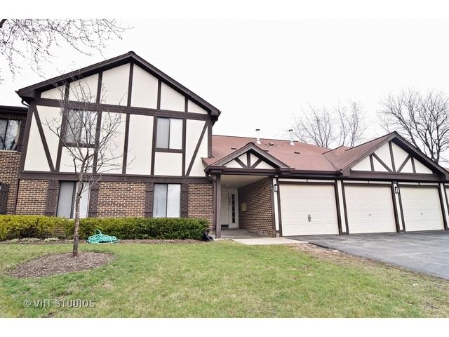 942 E  Kings Row, Palatine, IL 60074