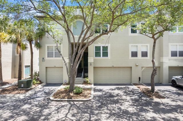 736 Coral Reef Dr, Tampa, FL 33602
